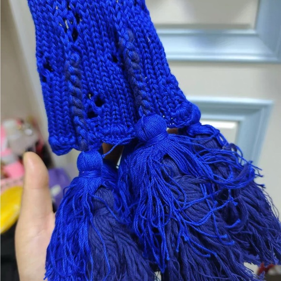 Vibrant Blue Knitwear - Picture 3 of 3